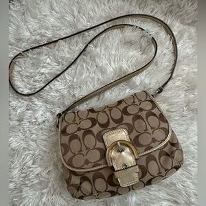 SOLD 🔥 Coach Mini Crossbody Bag 🔥